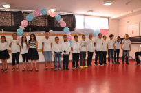 بالفيديو: حفل تخريج الفوج التاسع من طلاب المرحلة الابتدائية في مشروع التعليم إلى القمم بيافا